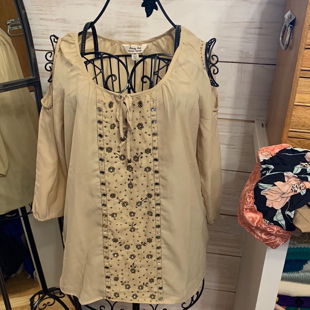 Beautiful beaded blouse with cutout sleeves